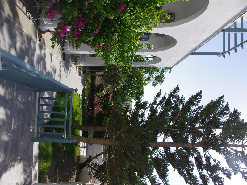 Kamári Iris Boutique Hotel מראה חיצוני תמונה