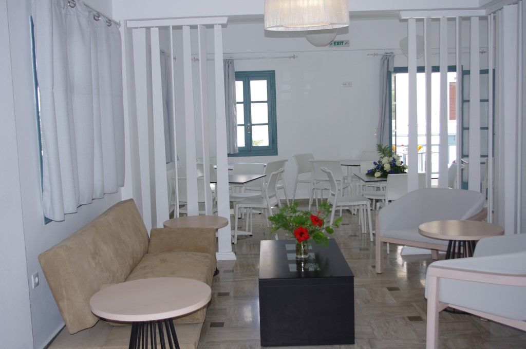 Kamári Iris Boutique Hotel מסעדה תמונה