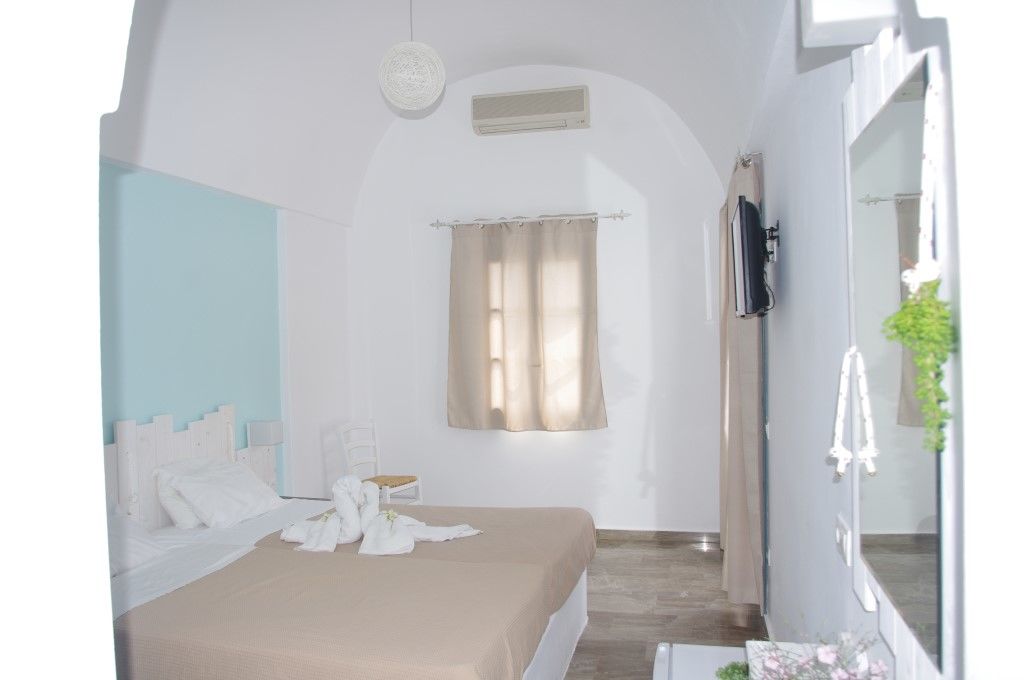 Kamári Iris Boutique Hotel מראה חיצוני תמונה