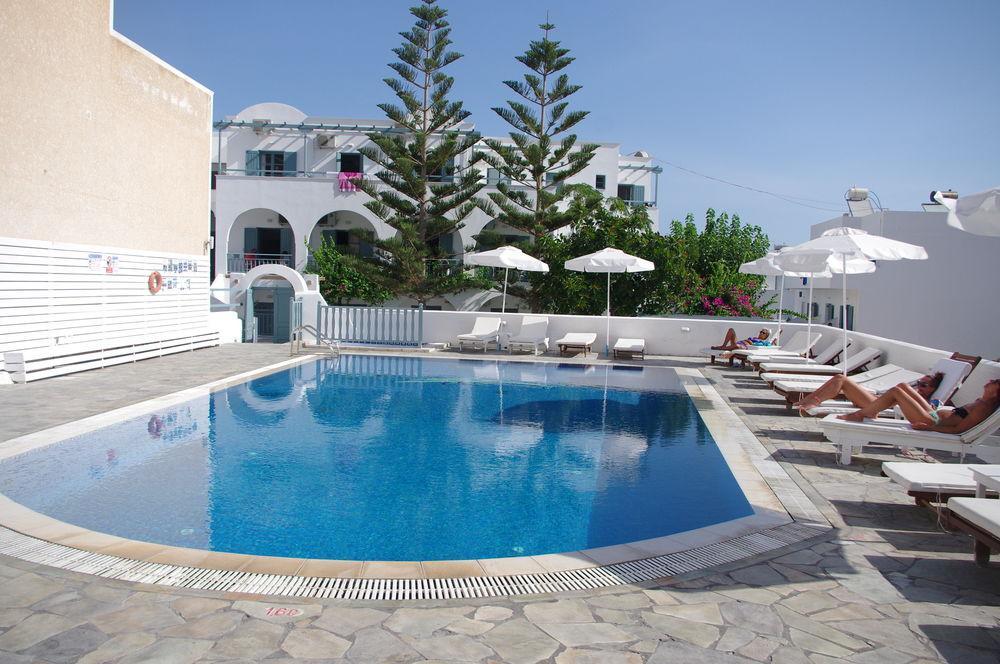 Kamári Iris Boutique Hotel מראה חיצוני תמונה