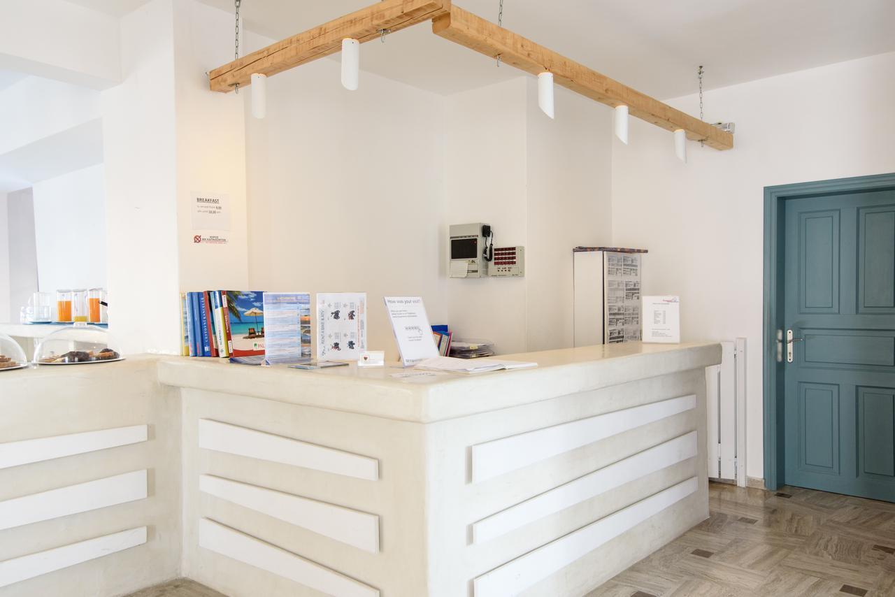 Kamári Iris Boutique Hotel מראה חיצוני תמונה