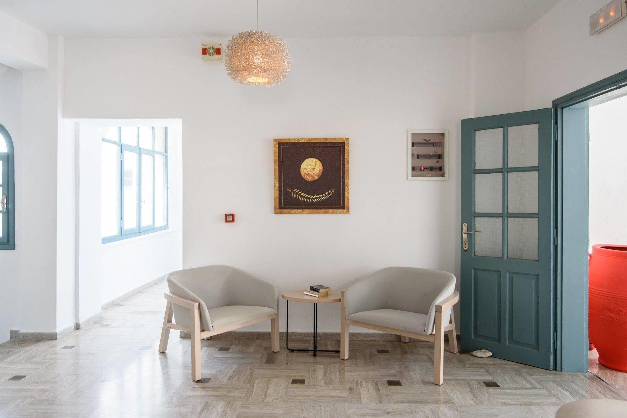 Kamári Iris Boutique Hotel מראה חיצוני תמונה