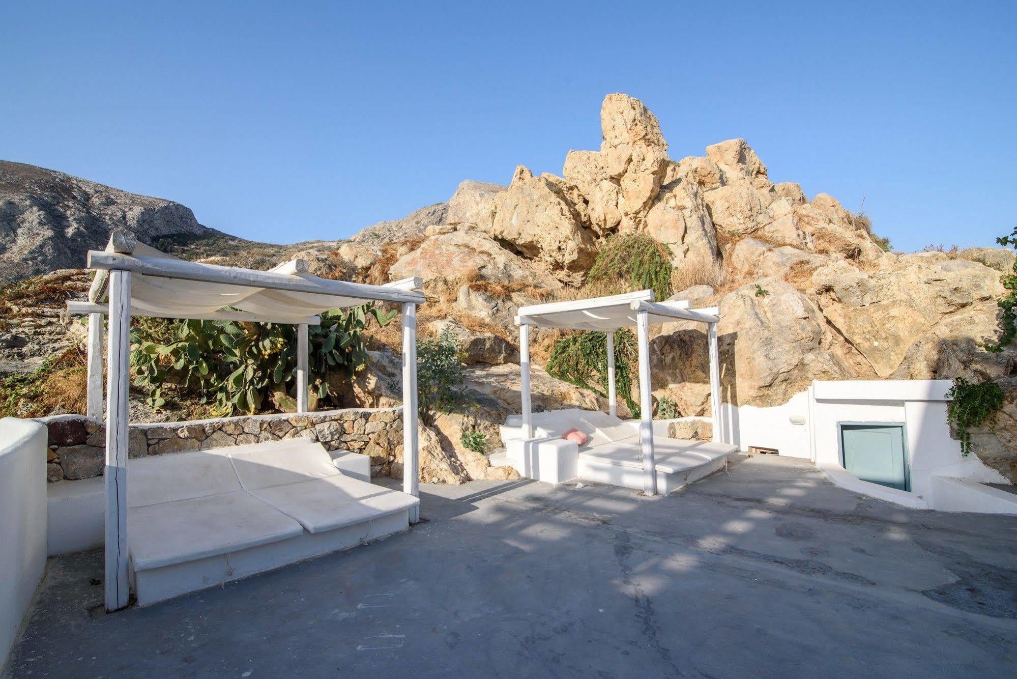 Kamári Iris Boutique Hotel מראה חיצוני תמונה